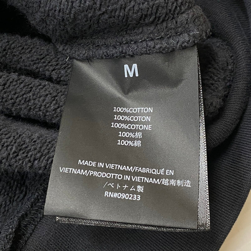 【中古品】【メンズ】 FEAR OF GOD ESSENTIALS フィア オブ ゴッド エッセンシャルズ 90’s FITRAINING LOGO HOODIE フィットトレーニング ロゴ フーディー 長袖 トップス プルーオーバーパーカー 142-260718-sa-10-tei サイズ：M カラー：ブラック 万代Net店