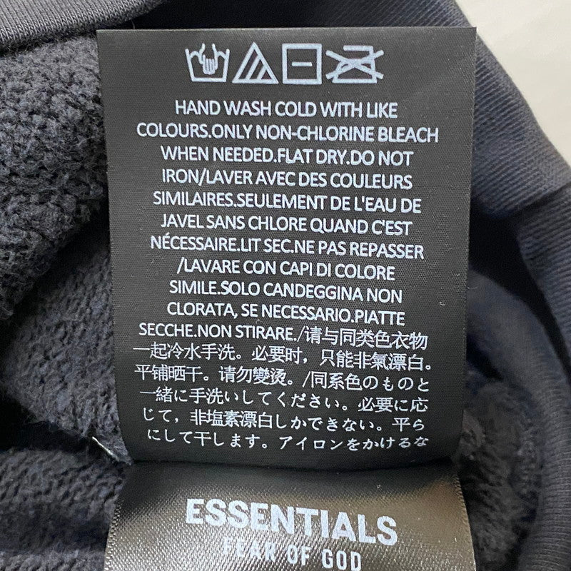【中古品】【メンズ】 FEAR OF GOD ESSENTIALS フィア オブ ゴッド エッセンシャルズ 90’s FITRAINING LOGO HOODIE フィットトレーニング ロゴ フーディー 長袖 トップス プルーオーバーパーカー 142-260718-sa-10-tei サイズ：M カラー：ブラック 万代Net店