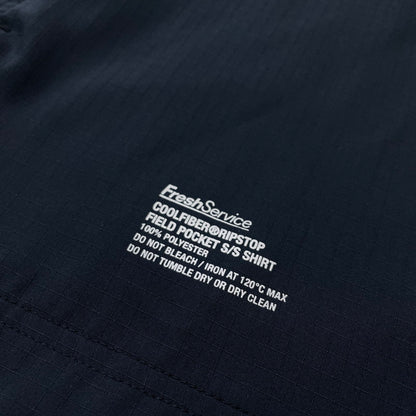 【中古品】【メンズ】 FRESH SERVICE フレッシュ サービス 26SS COOLFIBERR RIPSTOP FIELD POCKET S/S SHIRT FSC262-50009 2026年春夏 クールファイバー リップストップ フィールド ポケット シャツ 半袖 140-260719-sa-07-tei サイズ：M カラー：ネイビー 万代Net店