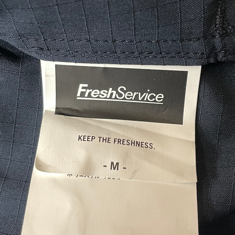 【中古品】【メンズ】 FRESH SERVICE フレッシュ サービス 26SS COOLFIBERR RIPSTOP FIELD POCKET S/S SHIRT FSC262-50009 2026年春夏 クールファイバー リップストップ フィールド ポケット シャツ 半袖 140-260719-sa-07-tei サイズ：M カラー：ネイビー 万代Net店