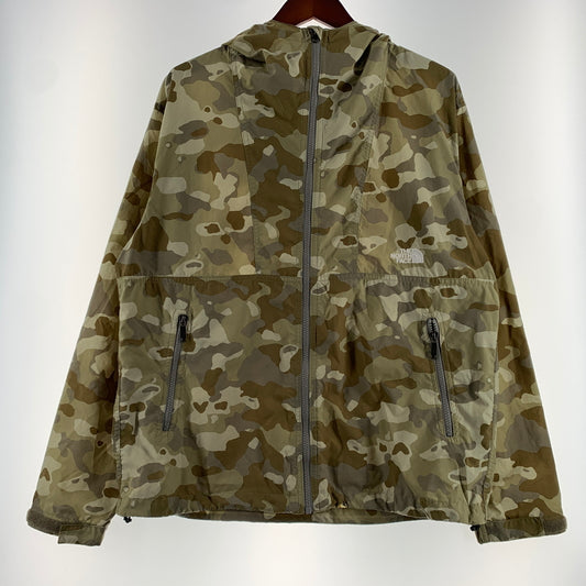 【中古品】【メンズ】 THE NORTH FACE ザ・ノースフェイス NOVELTY COMPACT JACKET NP71535 ノベルティ コンパクト ジャケット ライトアウター ナイロンジャケット 144-260720-ko-21-tei サイズ：M カラー：カモ 万代Net店