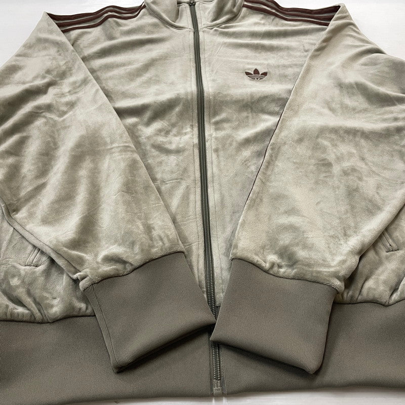 【中古品】【メンズ】 ADIDAS アディダス FIREBIRD VELOUR TRACK TOP KD9377 ファイヤーバード ベロア トラック トップ アウター ジャージ 148-260720-sa-22-tei サイズ：M カラー：カーキ 万代Net店