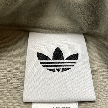【中古品】【メンズ】 ADIDAS アディダス FIREBIRD VELOUR TRACK TOP KD9377 ファイヤーバード ベロア トラック トップ アウター ジャージ 148-260720-sa-22-tei サイズ：M カラー：カーキ 万代Net店
