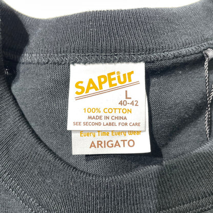 【中古品】【メンズ】 SAPEur サプール LOGO PRINT S/S TEE ロゴプリント ショートスリーブTシャツ 半袖トップス 142-260806-ss-02-tei サイズ：L　※タグ付き カラー：ブラック 万代Net店