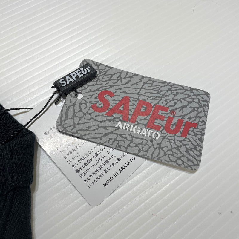 【中古品】【メンズ】 SAPEur サプール LOGO PRINT S/S TEE ロゴプリント ショートスリーブTシャツ 半袖トップス 142-260806-ss-02-tei サイズ：L　※タグ付き カラー：ブラック 万代Net店