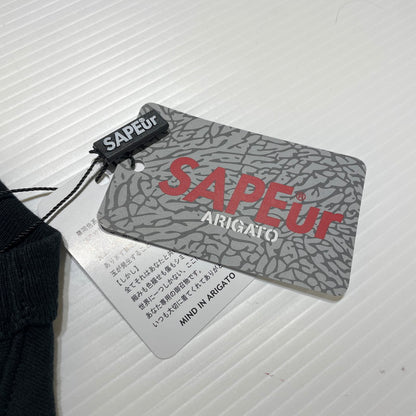 【中古品】【メンズ】 SAPEur サプール LOGO PRINT S/S TEE ロゴプリント ショートスリーブTシャツ 半袖トップス 142-260806-ss-02-tei サイズ：L　※タグ付き カラー：ブラック 万代Net店