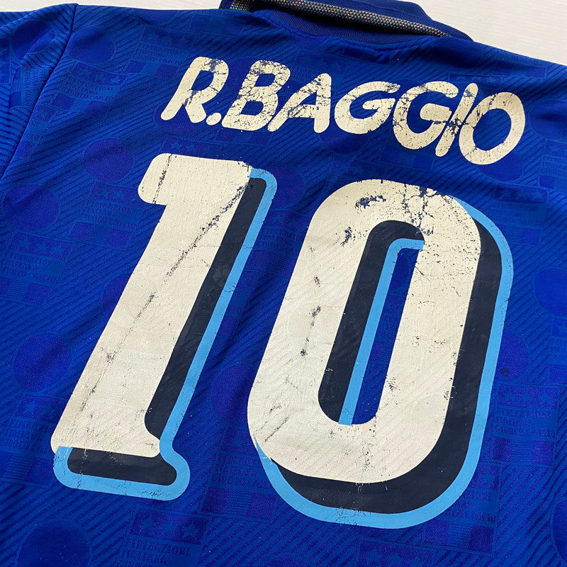 【現状渡し品】【メンズ】 DIADORA ディアドラ 90's FIGC R.BAGGIO UNIFORM 90年代 フィグシー ロベルト バッジョ ユニフォーム 半袖 トップス サッカー イタリア 代表 148-260724-sa-22-tei サイズ：M カラー：ブルー 万代Net店