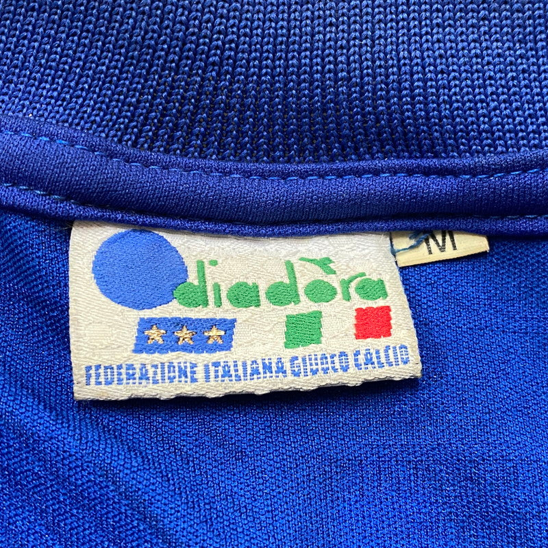【現状渡し品】【メンズ】 DIADORA ディアドラ 90's FIGC R.BAGGIO UNIFORM 90年代 フィグシー ロベルト バッジョ ユニフォーム 半袖 トップス サッカー イタリア 代表 148-260724-sa-22-tei サイズ：M カラー：ブルー 万代Net店