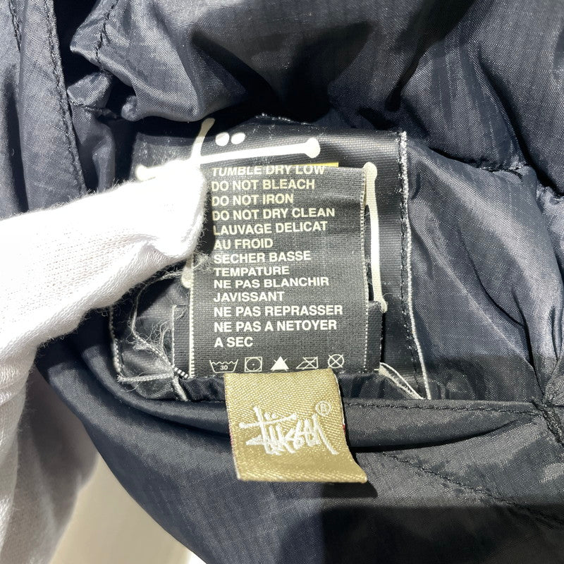 【中古品】【メンズ】 OLD Stussy オールドステューシー REVERSIBLE DOWN VEST リバーシブルダウンベスト アウター 142-260730-ss-01-tei サイズ：M/※無地側ポケット横ダメージ有 カラー：ブラック×グレー 万代Net店