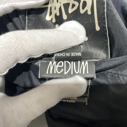 【中古品】【メンズ】 OLD Stussy オールドステューシー REVERSIBLE DOWN VEST リバーシブルダウンベスト アウター 142-260730-ss-01-tei サイズ：M/※無地側ポケット横ダメージ有 カラー：ブラック×グレー 万代Net店