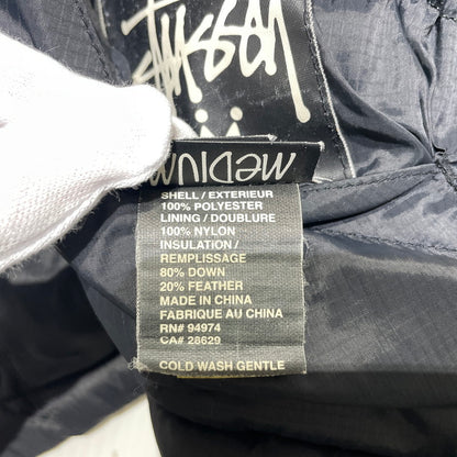 【中古品】【メンズ】 OLD Stussy オールドステューシー REVERSIBLE DOWN VEST リバーシブルダウンベスト アウター 142-260730-ss-01-tei サイズ：M/※無地側ポケット横ダメージ有 カラー：ブラック×グレー 万代Net店