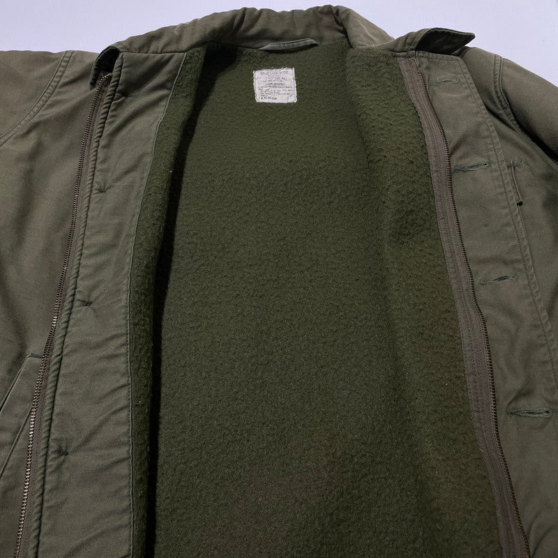 【中古品】【メンズ】 U.S.NAVY アメリカ海軍 A-2 DECK JACKET デッキジャケット アウター 145-260730-ss-10-tei サイズ：42~44/※使用感有 カラー：カーキ 万代Net店