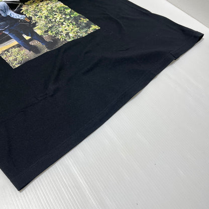 【中古品】【メンズ】 深夜未明 長尾君 HELLO POLICE BIG S/S T-SHIRT ハロー ポリス ビッグ ショートスリーブTシャツ 半袖トップス 147-260730-ss-02-tei サイズ：FREE カラー：ブラック 万代Net店