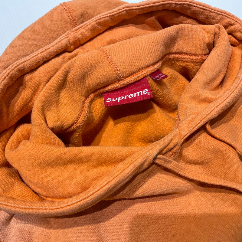 【現状渡し品】【メンズ】 Supreme シュプリーム S LOGO HOODED SWEATSHIRT Sロゴフーディー スウェットシャツ トップス プルオーバーパーカー 149-260730-ss-04-tei サイズ：M ※色褪せあり カラー：オレンジ 万代Net店