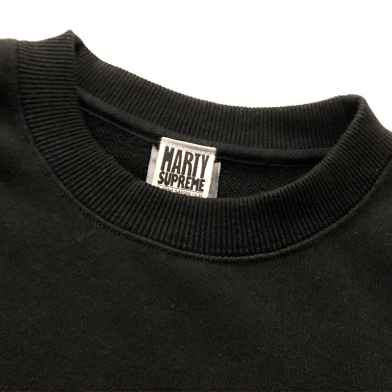 【中古品】【メンズ】 A24 エートゥエンティフォー × PARCO MARTY SUPREME パルコ マーティ シュプリーム 別注コラボ SWEAT SHIRT スウェット シャツ 長袖 トップス　 147-260727-sa-19-tei サイズ：L カラー：ブラック 万代Net店