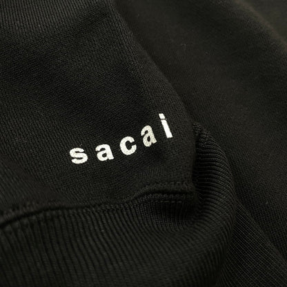 【中古品】【メンズ】 SACAI サカイ 21AW TRANsition Hoodie 21-0290S 2021年秋冬 トランジション フーディ 長袖 トップス プルーオーバーパーカー 140-260728-sa-07-tei サイズ：2 カラー：ブラック 万代Net店