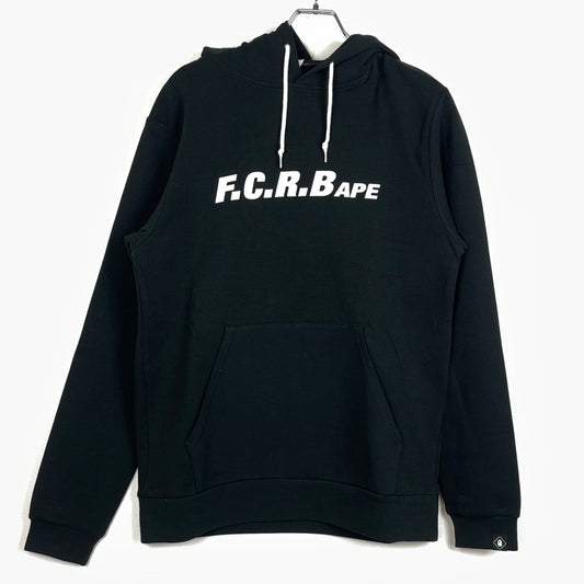 【中古品】【メンズ】 FCRB エフシーアールビー × A BATHING APE アベイジング エイプ 別注コラボ FCRB-190107 TEAM HOODIE チーム フーディー 長袖 トップス プルーオーバーパーカー 142-260728-sa-06-tei サイズ：M カラー：ブラック 万代Net店