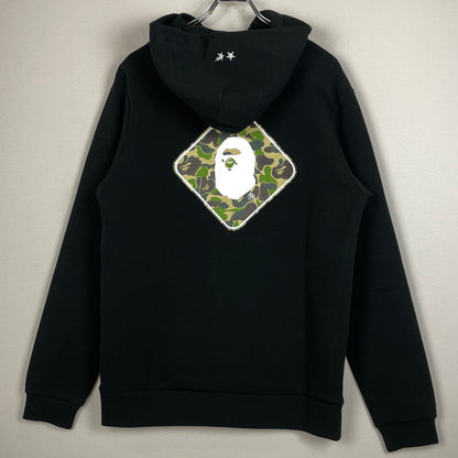 【中古品】【メンズ】 FCRB エフシーアールビー × A BATHING APE アベイジング エイプ 別注コラボ FCRB-190107 TEAM HOODIE チーム フーディー 長袖 トップス プルーオーバーパーカー 142-260728-sa-06-tei サイズ：M カラー：ブラック 万代Net店