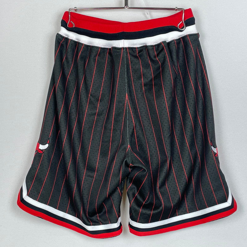 【中古品】【メンズ】 MITCHELL & NESS ミッチェル アンド ネス CHICAGO BULLS 1996-97 ALTERNATE AUTHENTIC SHORTS シカゴ ブルズ 1996-97 オルタネイト オーセンティック ショーツ ボトムス 短パン 159-260728-sa-02-tei サイズ：S カラー：ブラック 万代Net店