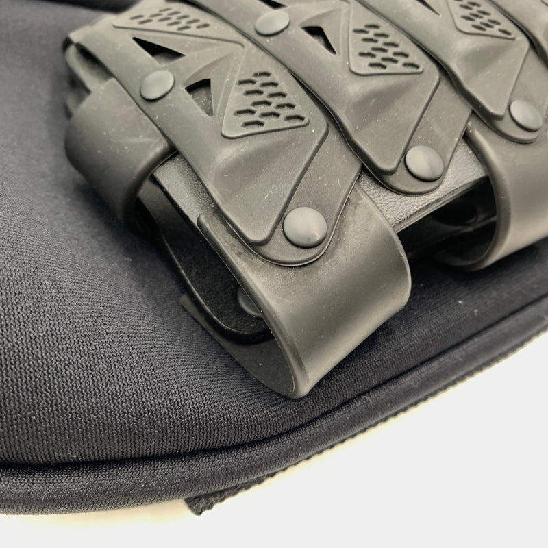 【中古品】【メンズ/レディース】 JUNYA WATANABE COMME des GARCONS MAN ジュンヤワタナベコムデギャルソン INNERRAUM SHOULDER VAG WL-K202 インナーラム 168-260801-ko-10-tei カラー：ブラック 万代Net店