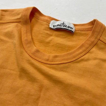 【中古品】【メンズ】 STONEISLAND ストーンアイラアンド HEAVYWEIGHT L/S TEE 731564450 ヘビーウェイト ロングスリーブ Tシャツ 半袖 トップス 141-260728-sa-08-tei サイズ：S カラー：オレンジ 万代Net店