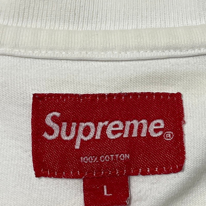 【現状渡し品】【メンズ】 SUPREME シュプリーム 22SS OLD ENGLISH GLOW S/S TEE 2022年春夏 オールド イングリッシュ ショートスリーブ Tシャツ 半袖 トップス 149-260728-sa-10-tei サイズ：L カラー：ホワイト 万代Net店