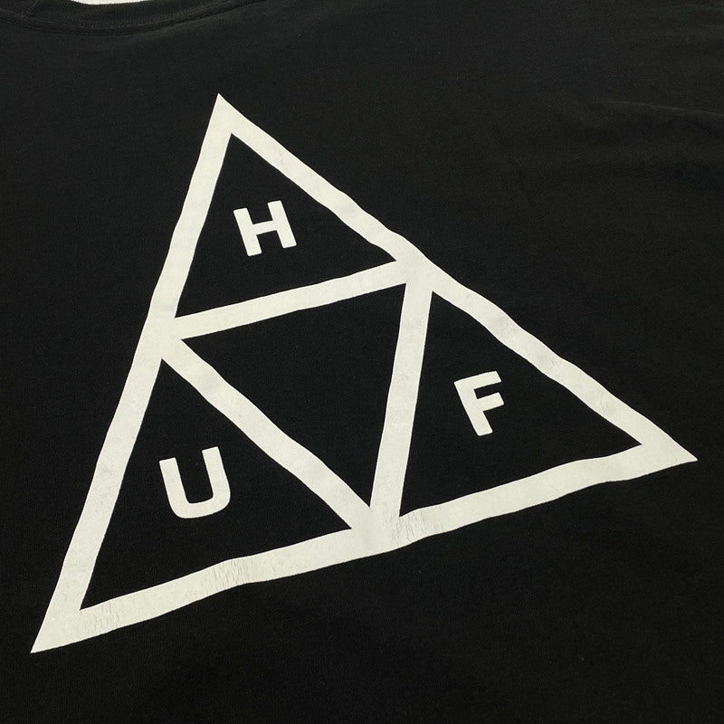 【中古品】【メンズ】 HUF ハフ TRIANGLE LOGO L/S TEE トライアングル ロゴ ロングスリーブ Tシャツ 長袖 トップス 142-260808-sa-03-tei サイズ：XL カラー：ブラック 万代Net店