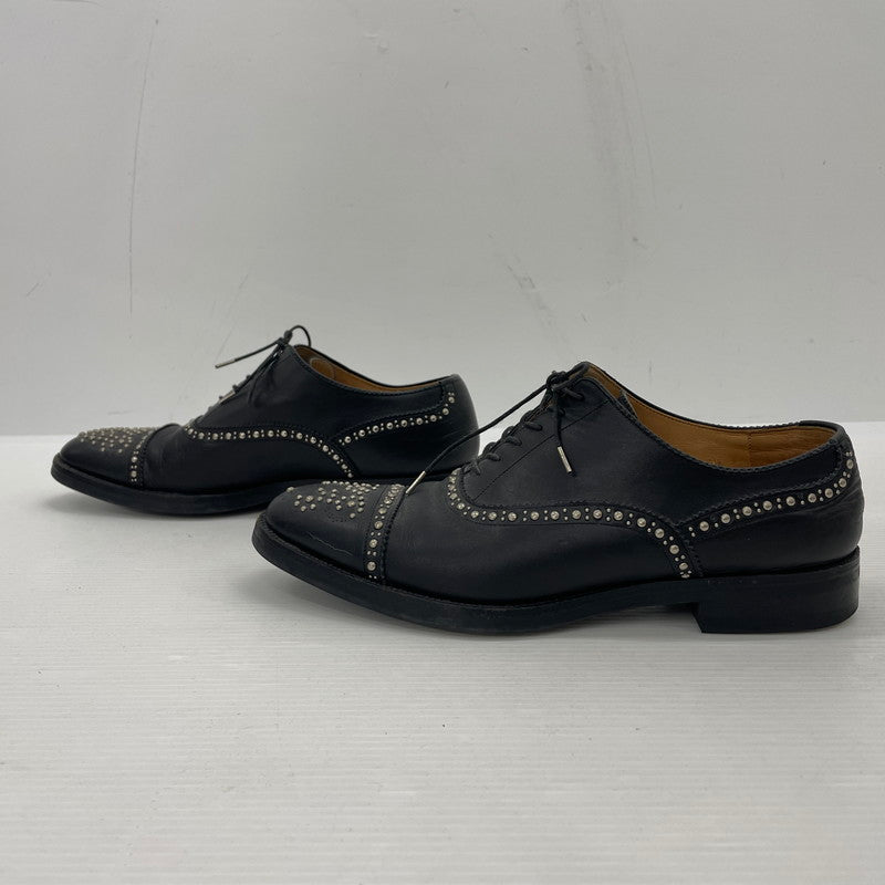 【中古品】【メンズ】 UNIFORM EXPERIMENT ユニフォームエクスペリメント STRIGHT TIP STUDS SHOES 130130-3 ストレートチップ スタッズ シューズ 靴 レザーシューズ 164-261014-yo-27-teih サイズ：8 1/2 カラー：ブラック 万代Net店
