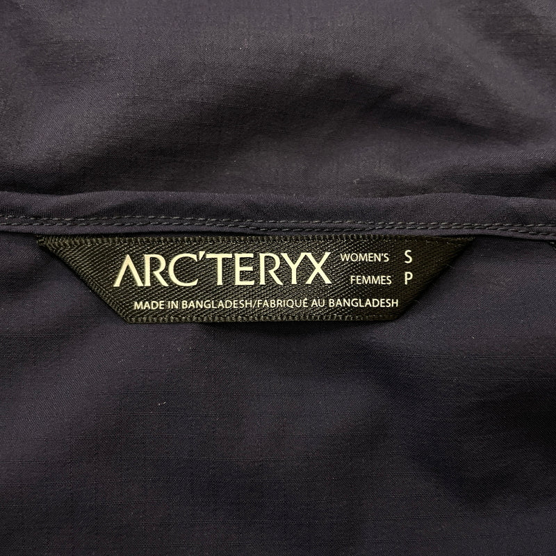 【中古品】【レディース】 ARC’TERYX アークテリクス SQUAMISH HOODY 13661-7802 スコーミッシュ フーディ アウター ジャケット 168-260730-sa-05-tei サイズ：S カラー：ネイビー 万代Net店
