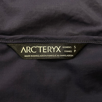 【中古品】【レディース】 ARC’TERYX アークテリクス SQUAMISH HOODY 13661-7802 スコーミッシュ フーディ アウター ジャケット 168-260730-sa-05-tei サイズ：S カラー：ネイビー 万代Net店