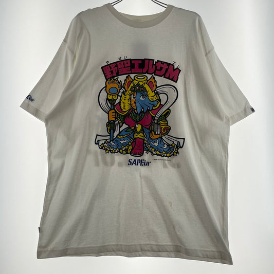 【現状渡し品】【メンズ】 SAPEUE サプール × ビックリマン BIKKURIMANN 別注コラボ ELSA S/S TEE 野聖 エルサ ショート スリーブ Tシャツ 半袖 トップス 142-260731-sa-12-tei サイズ：XXL カラー：ホワイト 万代Net店