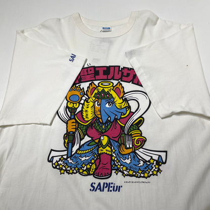 【現状渡し品】【メンズ】 SAPEUE サプール × ビックリマン BIKKURIMANN 別注コラボ ELSA S/S TEE 野聖 エルサ ショート スリーブ Tシャツ 半袖 トップス 142-260731-sa-12-tei サイズ：XXL カラー：ホワイト 万代Net店