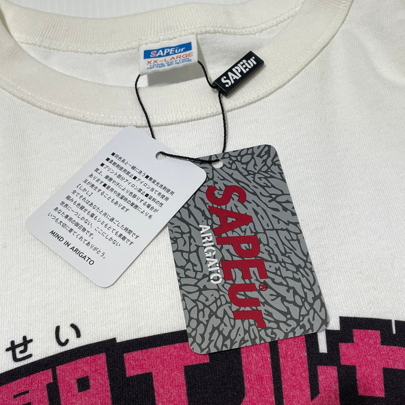 【現状渡し品】【メンズ】 SAPEUE サプール × ビックリマン BIKKURIMANN 別注コラボ ELSA S/S TEE 野聖 エルサ ショート スリーブ Tシャツ 半袖 トップス 142-260731-sa-12-tei サイズ：XXL カラー：ホワイト 万代Net店