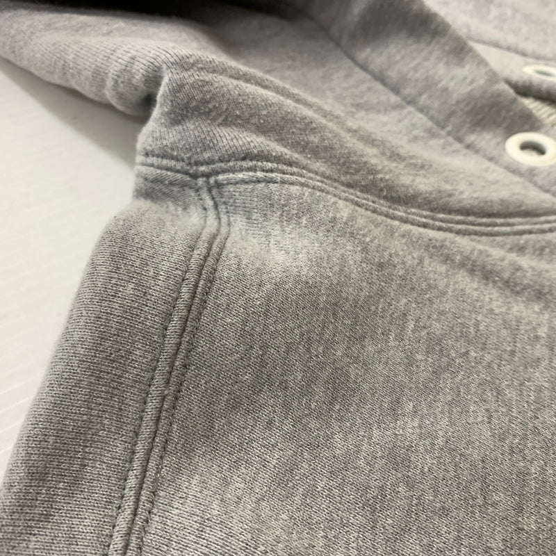 【中古品】【メンズ】 MONCLER モンクレール × FRAGMENT DESIGN フラグメント デザイン 別注コラボ 18AW MAGLIA ZIP HOODIE D209U8400450 809CB 2018年秋冬 マリア ジップ フーディ パーカー 141-260730-sa-10-tei サイズ：M カラー：グレー 万代Net店