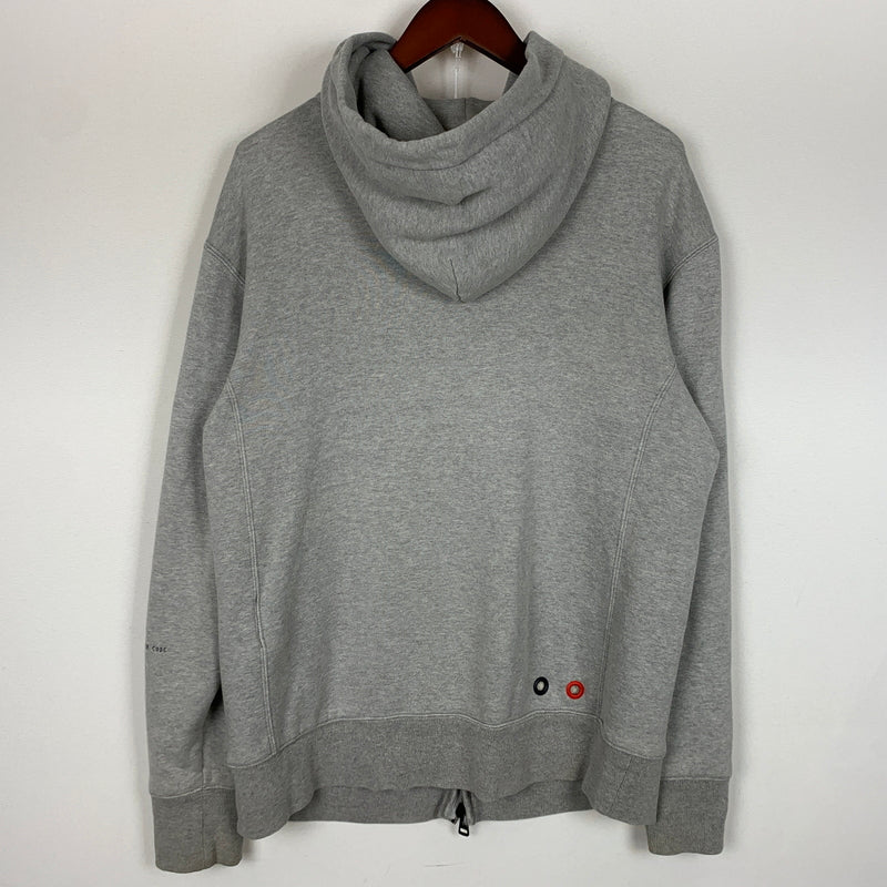 【中古品】【メンズ】 MONCLER モンクレール × FRAGMENT DESIGN フラグメント デザイン 別注コラボ 18AW MAGLIA ZIP HOODIE D209U8400450 809CB 2018年秋冬 マリア ジップ フーディ パーカー 141-260730-sa-10-tei サイズ：M カラー：グレー 万代Net店