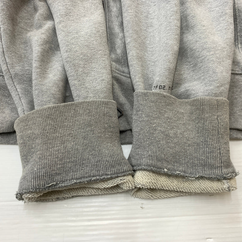 【中古品】【メンズ】 MONCLER モンクレール × FRAGMENT DESIGN フラグメント デザイン 別注コラボ 18AW MAGLIA ZIP HOODIE D209U8400450 809CB 2018年秋冬 マリア ジップ フーディ パーカー 141-260730-sa-10-tei サイズ：M カラー：グレー 万代Net店