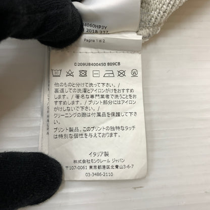 【中古品】【メンズ】 MONCLER モンクレール × FRAGMENT DESIGN フラグメント デザイン 別注コラボ 18AW MAGLIA ZIP HOODIE D209U8400450 809CB 2018年秋冬 マリア ジップ フーディ パーカー 141-260730-sa-10-tei サイズ：M カラー：グレー 万代Net店