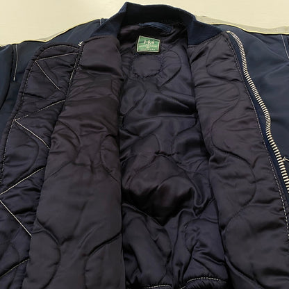 【中古品】【メンズ】 HOPE MFG ホープ マニュファクチャリング EMAR ZIP MA-1 MADE IN USA エマール ジップ アウター ジャケット アメリカ製 145-260803-ss-06-tei サイズ：XL/※袖テープ使用感あり カラー：ネイビー 万代Net店