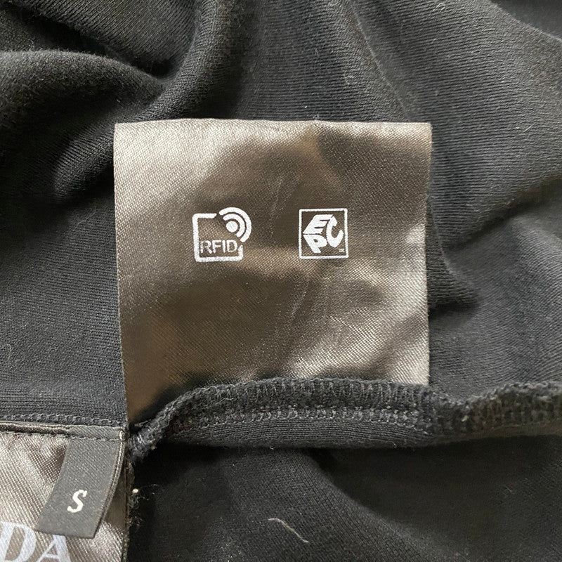 【中古品】【メンズ】 PRADA プラダ TRIANGLE LOGO S/S TEE UJN861 S232 トライアングルロゴ ショートスリーブ Tシャツ 半袖トップス 141-260803-ss-03-tei サイズ：S カラー：ブラック 万代Net店
