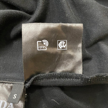 【中古品】【メンズ】 PRADA プラダ TRIANGLE LOGO S/S TEE UJN861 S232 トライアングルロゴ ショートスリーブ Tシャツ 半袖トップス 141-260803-ss-03-tei サイズ：S カラー：ブラック 万代Net店