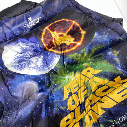 【中古品】【メンズ】 SUPREME シュプリーム × UNDERCOVER アンダーカバー × PUBLIC ENEMY パブリックエネミー 別注コラボ 18SS PUFFY JACKET パフィ ジャケット アウター 149-260801-yo-06-tei サイズ：M カラー：柄 万代Net店
