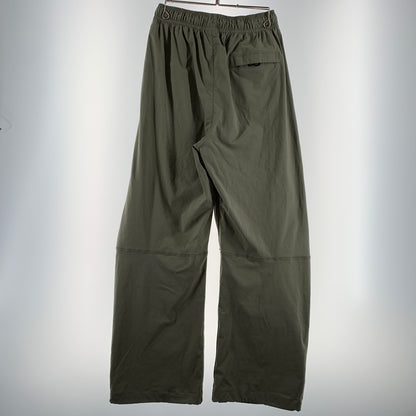 【中古品】【メンズ】 NIKE ナイキ TECH WOVEN OPEN HEM PANT-LIGHT ARMY HM7159-320 テック ウーブン オープンヘム パンツ ライトアーミー ボトムス 159-260802-ko-11-tei サイズ：S カラー：カーキ 万代Net店