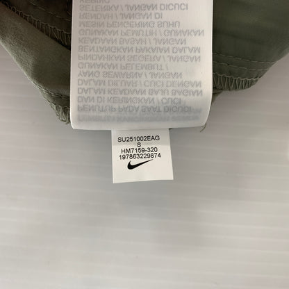 【中古品】【メンズ】 NIKE ナイキ TECH WOVEN OPEN HEM PANT-LIGHT ARMY HM7159-320 テック ウーブン オープンヘム パンツ ライトアーミー ボトムス 159-260802-ko-11-tei サイズ：S カラー：カーキ 万代Net店