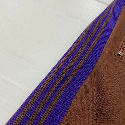 【中古品】【メンズ】 NEEDLES ニードルス 19AW NARROW TRACK PANT-POLY SMOOTH FK194 2019年秋冬 ナロー トラック パンツ ポリスムース ボトムス 151-260803-sa-24-tei サイズ：XS カラー：ブラウン 万代Net店