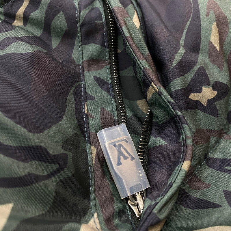 【中古品】【メンズ】 LOUIS VUITTON ルイ ビトン × NIGO REVERSIBLE ニゴー 別注コラボ リバーシブル PUFFER JACKET パファー ジャケット アウター 179-260803-sa-10-tei サイズ：46 カラー：グレー×カモ 万代Net店