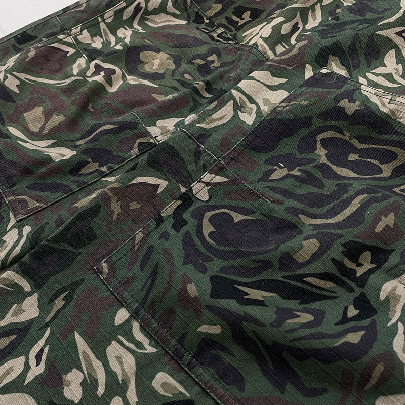 【中古品】【メンズ】 LOUIS VUITTON ルイ ヴィトン × NIGO ニゴー 別注コラボ MULTI POCKET CARGO PANTS マルチ ポケット カーゴ パンツ ボトムス 179-260804-sa-04-tei サイズ：44 カラー：カモ柄 万代Net店