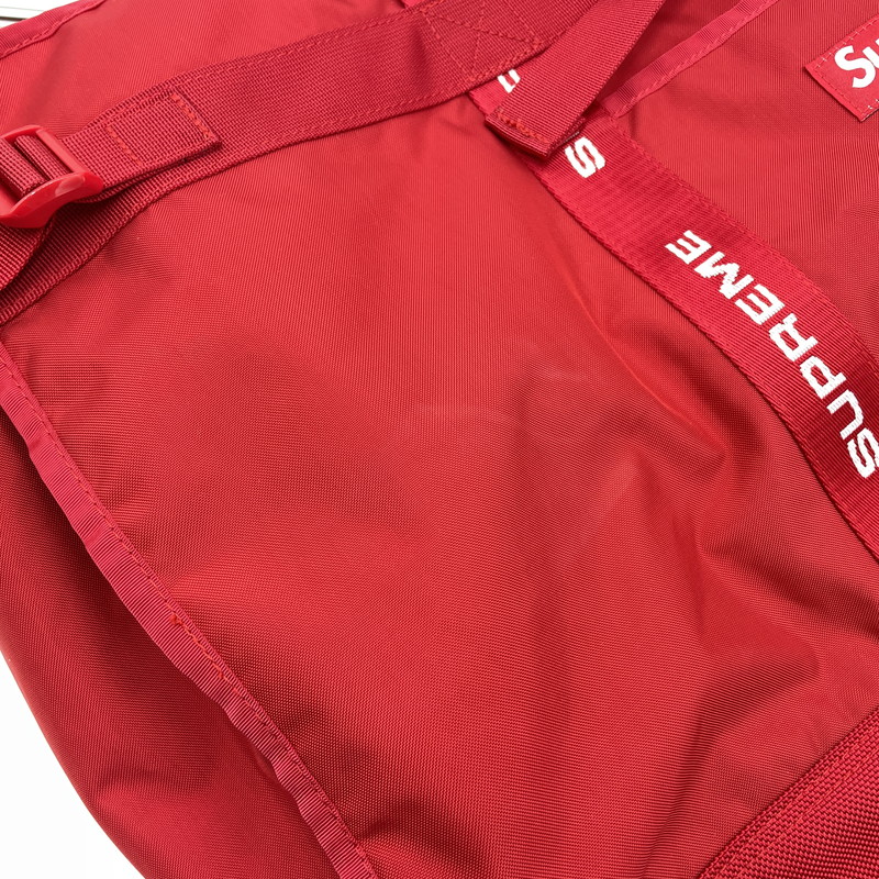【中古品】【メンズ】 SUPREME シュプリーム 22FW LARGE HAUL TOTE "RED" ラージホールトートバッグ カバン ボストンバッグ 149-260804-yo-07-tei カラー：レッド 万代Net店