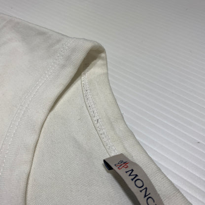 【現状渡し品】【メンズ】 MONCLER モンクレール GRAPHIC STRIPESMAGLIA T-SHIRT F10918C70710 8390T グラフィック ストライプ Tシャツ 半袖 トップス 141-260809-ko-18-tei サイズ：L カラー：ホワイト 万代Net店