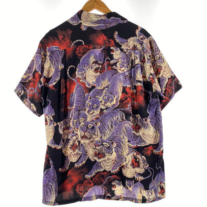 【中古品】【メンズ】 SUN SURF サンサーフ KALAKAUA ONE HUNDRED TIGERS S/S RAYON SHIRT SS38201 カラカウア ワン ハンドレット タイガー ショートスリーブ レーヨン シャツ 半袖 トップス 145-260809-sa-11-tei サイズ：M カラー：ブラック 万代Net店