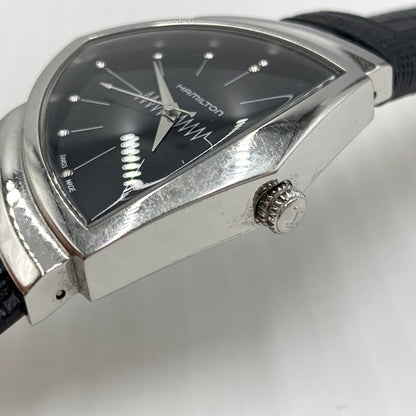 【現状渡し品】【メンズ】 HAMILTON ハミルトン VENTURA H244112 ベンチュラ クオーツウォッチ 腕時計 レザーベルト 197-260812-ko-12-tei カラー：ブラック 万代Net店